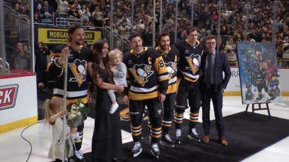 Pittsburgh Penguins celebrate Erik Karlsson 1000th NHL game